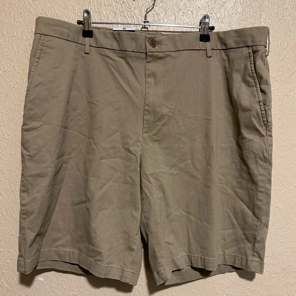 Izod Shorts Men’s Size 40 Flat Front